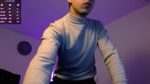 Snapshot of kianryu chatting on February 28, 2026, 6:53 pm Adrian Chlloe online show from February 28, 2026, 6:53 pm