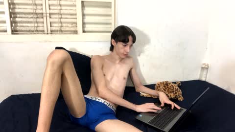 kiantwink online show from December 3, 2024, 7:22 pm