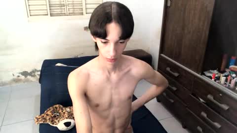 kiantwink online show from December 14, 2024, 8:51 pm