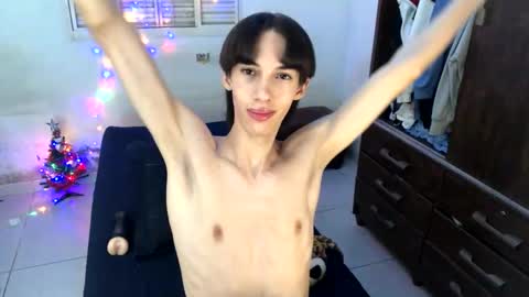 kiantwink online show from December 28, 2024, 9:51 pm