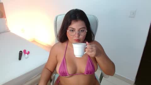 Kiara Evans online show from September 16, 2025, 12:33 am