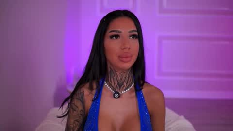 kiara_moreno online show from October 28, 2025, 11:14 am