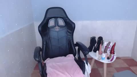 Kiara online show from February 21, 2025, 11:33 am