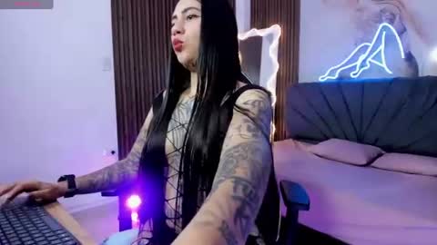 Snapshot of kiara_tay chatting on June 15, 2026, 3:20 am KIARA online show from June 15, 2026, 3:20 am