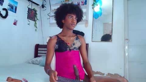 Snapshot of kiara_valentte_ chatting on October 10, 2025, 2:38 pm kiara_valentte_ online show from October 10, 2025, 2:38 pm