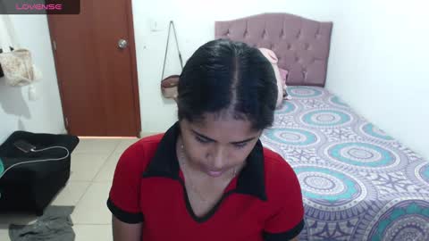 Snapshot of kiara_williamss chatting on January 19, 2025, 5:18 pm Kiara online show from January 19, 2025, 5:18 pm