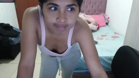 Snapshot of kiara_williamss chatting on October 22, 2025, 7:02 pm Kiara online show from October 22, 2025, 7:02 pm