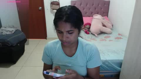 Snapshot of kiara_williamss chatting on November 22, 2025, 5:01 pm Kiara online show from November 22, 2025, 5:01 pm
