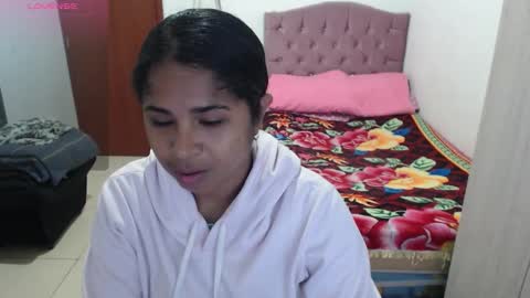 Snapshot of kiara_williamss chatting on November 30, 2025, 10:25 pm Kiara online show from November 30, 2025, 10:25 pm