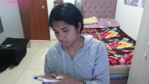 Snapshot of kiara_williamss chatting on December 16, 2025, 4:34 pm Kiara online show from December 16, 2025, 4:34 pm