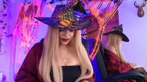 Snapshot of kiaraa88 chatting on October 27, 2025, 7:29 pm Valery online show from October 27, 2025, 7:29 pm