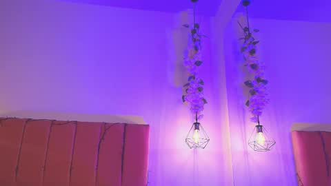 Snapshot of kiaraa88 chatting on November 17, 2025, 11:27 am Valery online show from November 17, 2025, 11:27 am