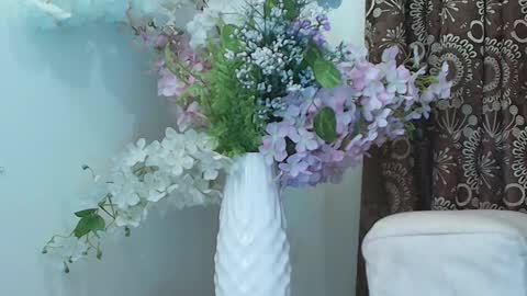 Snapshot of kiaraa88 chatting on November 28, 2025, 11:35 am Valery online show from November 28, 2025, 11:35 am