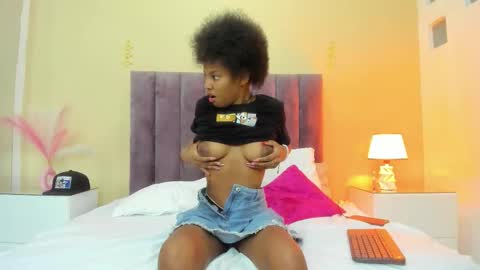 Sara Palacios online show from January 10, 2026, 3:52 am