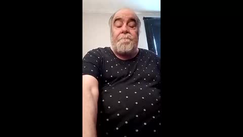 KICKINME online show from April 3, 2026, 9:51 am