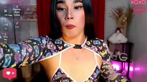 Im Mia online show from October 31, 2025, 8:04 am