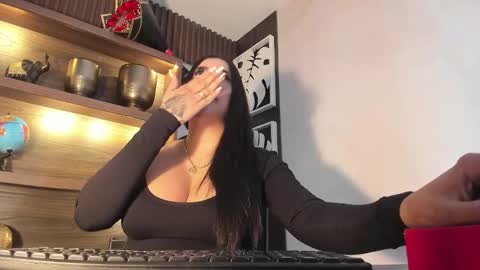 Snapshot of kiim_taaylor chatting on February 20, 2026, 7:47 pm Kim online show from February 20, 2026, 7:47 pm