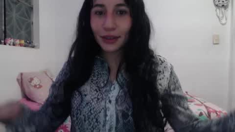 Nezumy Rey  online show from May 15, 2026, 11:01 pm