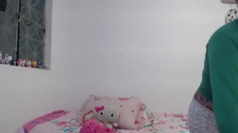 Nezumy Rey  online show from May 16, 2026, 11:57 pm
