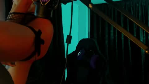 Kizuky online show from February 26, 2025, 4:14 am