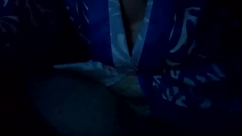 Kiki3095 online show from April 13, 2026, 1:44 am