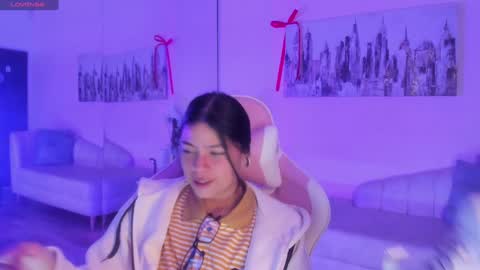 Snapshot of kiki_cams chatting on December 12, 2024, 12:33 pm kIKI online show from December 12, 2024, 12:33 pm