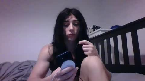 kiki_xts online show from November 3, 2025, 12:13 am