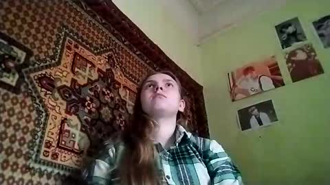 kikibang_ online show from February 10, 2026, 9:13 am