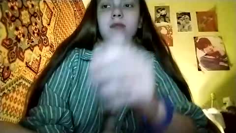 Snapshot of kikibang_ chatting on May 4, 2026, 8:05 pm kikibang_ online show from May 4, 2026, 8:05 pm