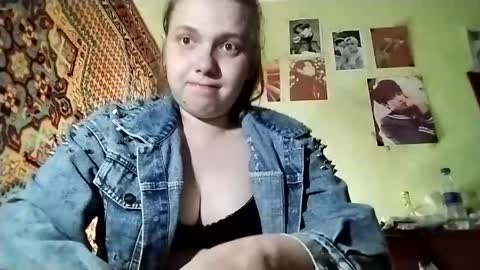 Snapshot of kikibang_ chatting on May 8, 2026, 6:35 pm kikibang_ online show from May 8, 2026, 6:35 pm