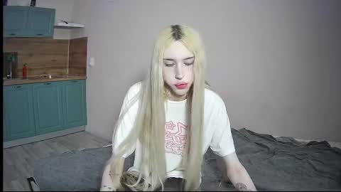 Snapshot of kikiblush chatting on October 6, 2025, 3:48 am Kiki online show from October 6, 2025, 3:48 am