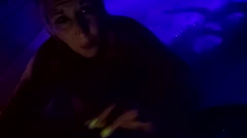 Snapshot of kikilovespartylights chatting on November 12, 2025, 12:27 pm kikilovespartylights online show from November 12, 2025, 12:27 pm