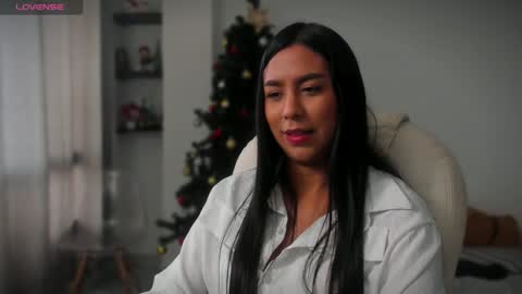 Snapshot of killaa01 chatting on December 27, 2024, 9:22 pm Alejandra online show from December 27, 2024, 9:22 pm