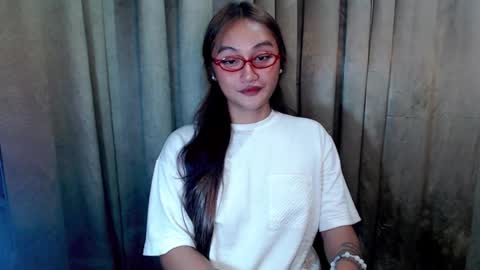 Snapshot of killmesoftly00 chatting on March 15, 2026, 9:26 am JESSY online show from March 15, 2026, 9:26 am