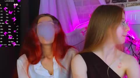 CatherineBarkJamieWallace online show from November 6, 2025, 8:43 pm