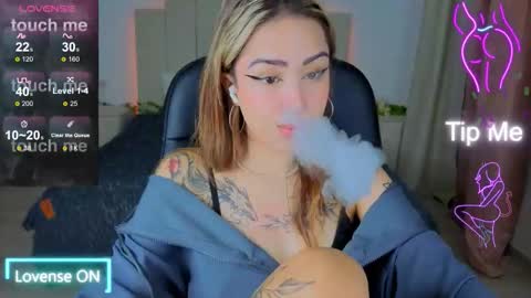 Kim online show from November 12, 2025, 5:19 am