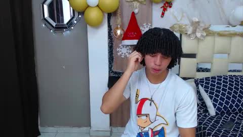 KIM online show from November 23, 2025, 2:39 pm