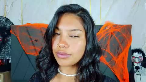 kim  online show from October 26, 2025, 7:09 pm