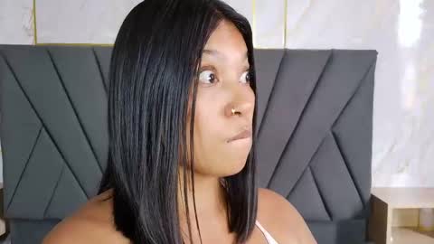 kim  online show from November 2, 2025, 7:05 pm