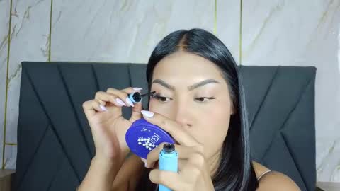 kim  online show from November 5, 2025, 9:26 pm