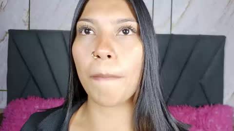 kim  online show from November 6, 2025, 8:43 pm