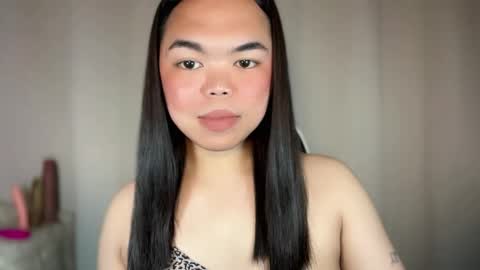 KYLIE online show from December 19, 2025, 5:20 pm