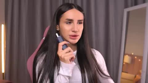 Kim Oberlin online show from November 4, 2025, 11:09 am