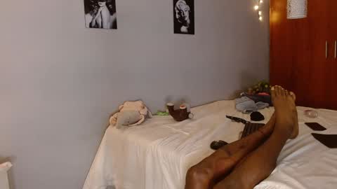 Snapshot of kimandyuk chatting on December 10, 2024, 1:43 am Kim  Yuk online show from December 10, 2024, 1:43 am