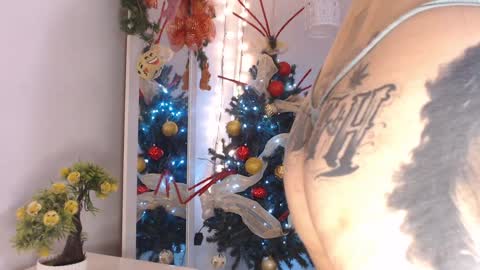 Snapshot of kimandyuk chatting on December 27, 2024, 1:53 am Kim  Yuk online show from December 27, 2024, 1:53 am