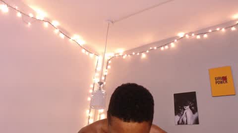 Snapshot of kimandyuk chatting on January 3, 2025, 10:19 pm Kim  Yuk online show from January 3, 2025, 10:19 pm