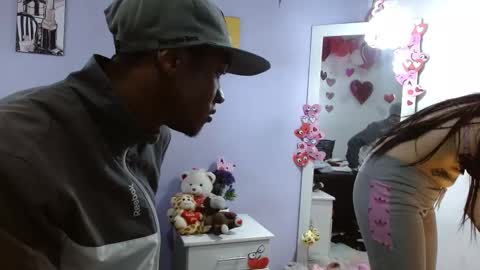 Snapshot of kimandyuk chatting on February 21, 2025, 7:21 pm Kim  Yuk online show from February 21, 2025, 7:21 pm