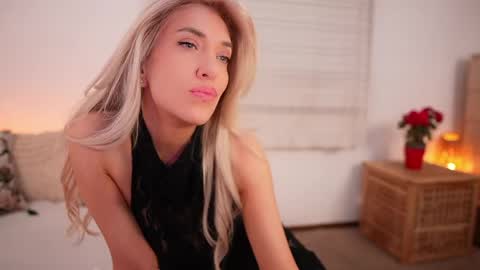 Kim online show from May 18, 2026, 4:07 am