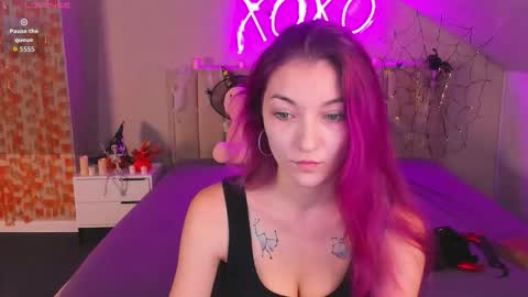 kimberlly_smith online show from November 2, 2025, 12:02 am