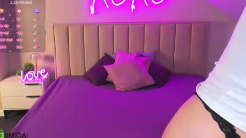 kimberlly_smith online show from May 26, 2026, 11:12 pm